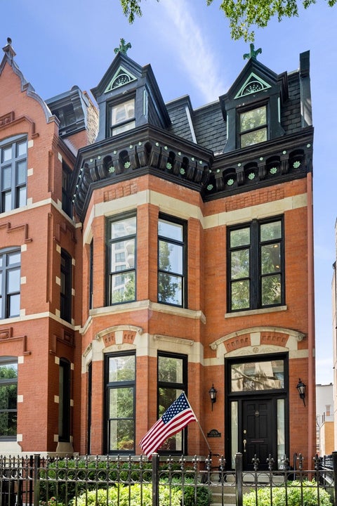 Photo of 2024 N Orleans Street, Chicago, IL 60614 (MLS # 12667063)