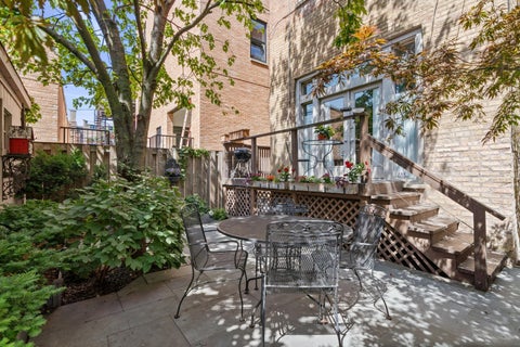 Tiny photo for 2024 N Orleans Street, Chicago, IL 60614 (MLS # 12667063)