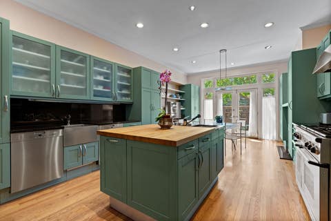 Tiny photo for 2024 N Orleans Street, Chicago, IL 60614 (MLS # 12667063)