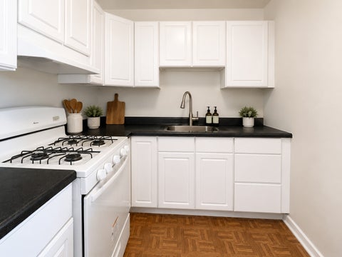 Tiny photo for 2605 S Indiana Avenue #1404, Chicago, IL 60616 (MLS # 12706305)