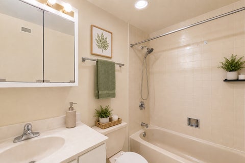 Tiny photo for 2605 S Indiana Avenue #1404, Chicago, IL 60616 (MLS # 12706305)