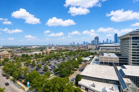 Tiny photo for 2605 S Indiana Avenue #1404, Chicago, IL 60616 (MLS # 12706305)