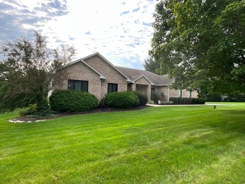 Photo of 10N875 Oak Ridge Drive, Elgin, IL 60124 (MLS # 12781387)