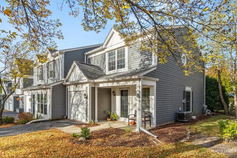 Photo of 170 Half Moon Circle, Aurora, IL 60504 (MLS # 12503973) Photo of 170 Half Moon Circle, Aurora, IL 60504 (MLS # 12503973)