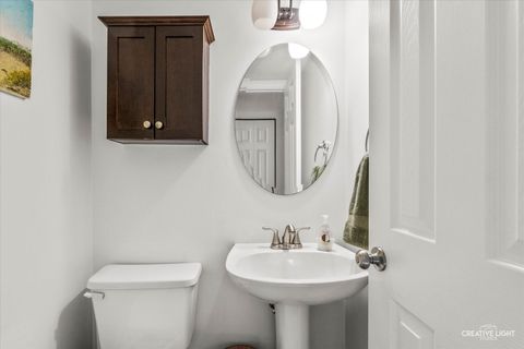 Tiny photo for 170 Half Moon Circle, Aurora, IL 60504 (MLS # 12503973)