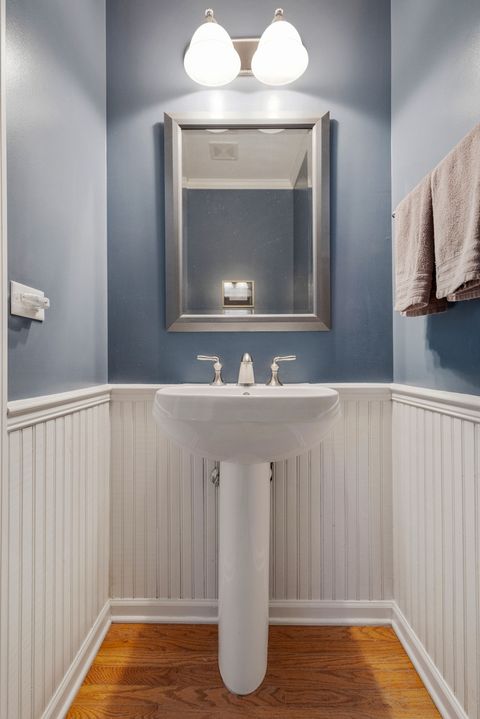 Tiny photo for 1127 Pine Valley Court, Elgin, IL 60124 (MLS # 12547319)