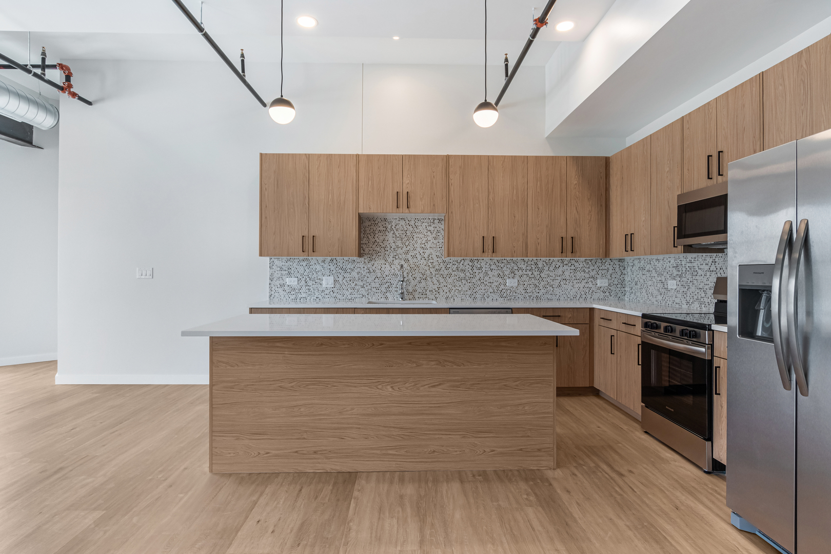 805 N Milwaukee Avenue 4N