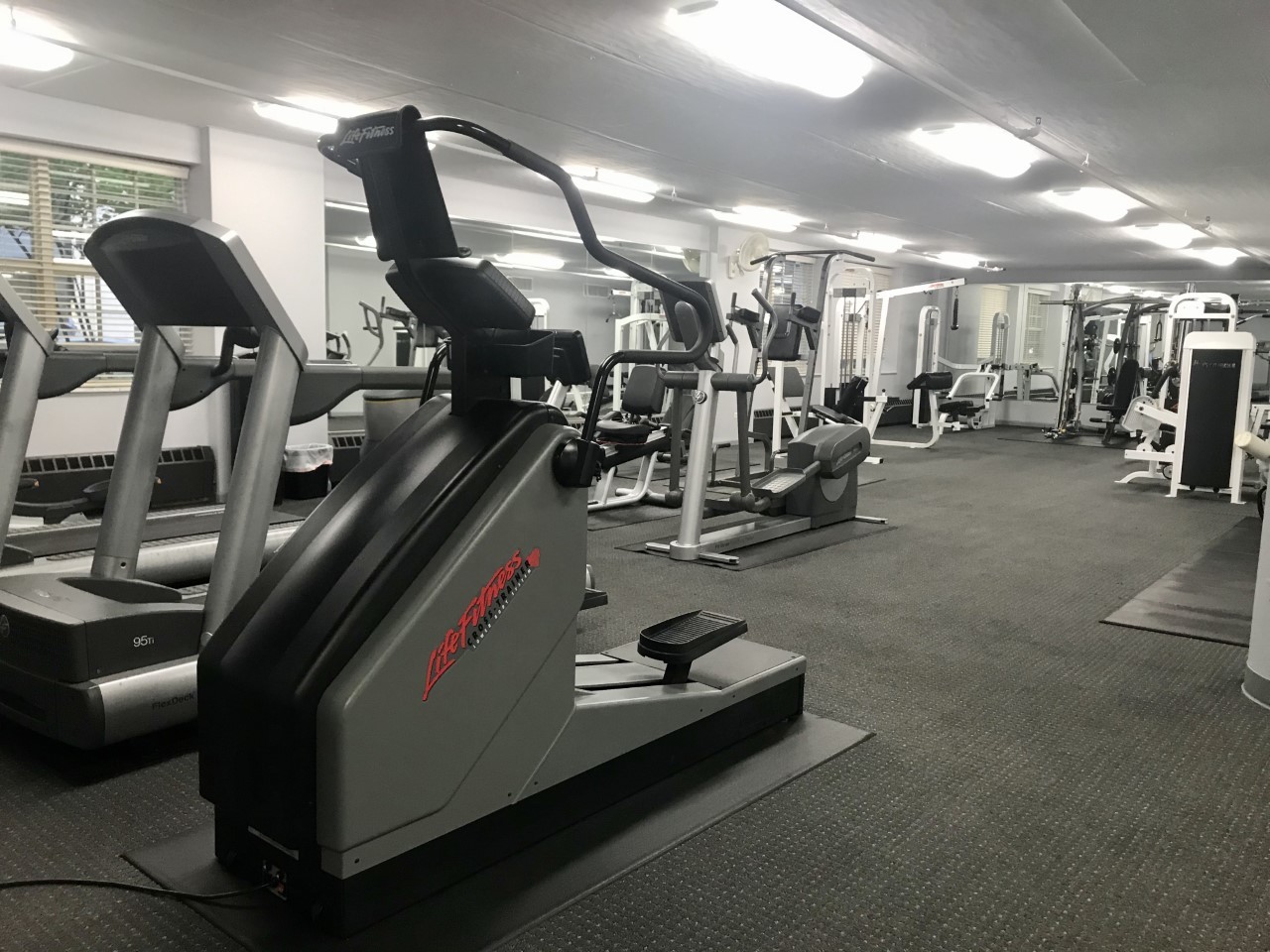 21 W CHESTNUT Street 1708