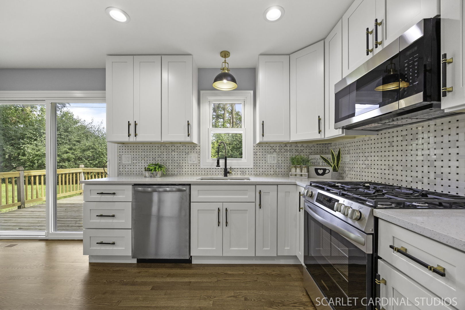 22W046 McCormick Avenue