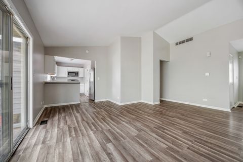 Tiny photo for 2666 Prairieview Lane, Aurora, IL 60502 (MLS # 12630416)