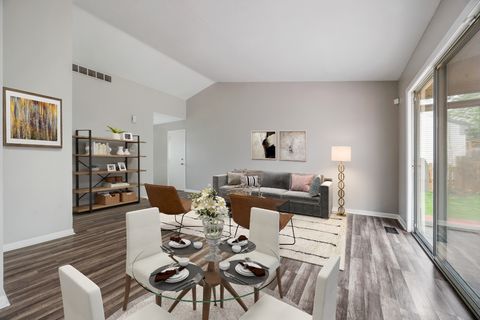 Tiny photo for 2666 Prairieview Lane, Aurora, IL 60502 (MLS # 12630416)