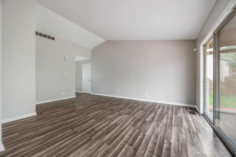 Tiny photo for 2666 Prairieview Lane, Aurora, IL 60502 (MLS # 12630416)