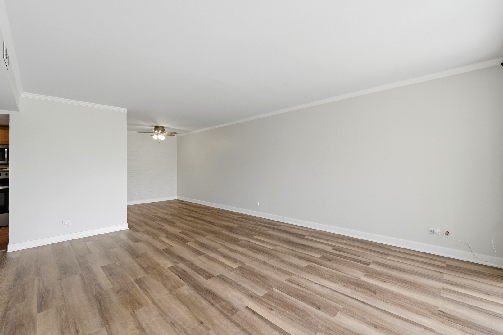 75 6th Avenue 304