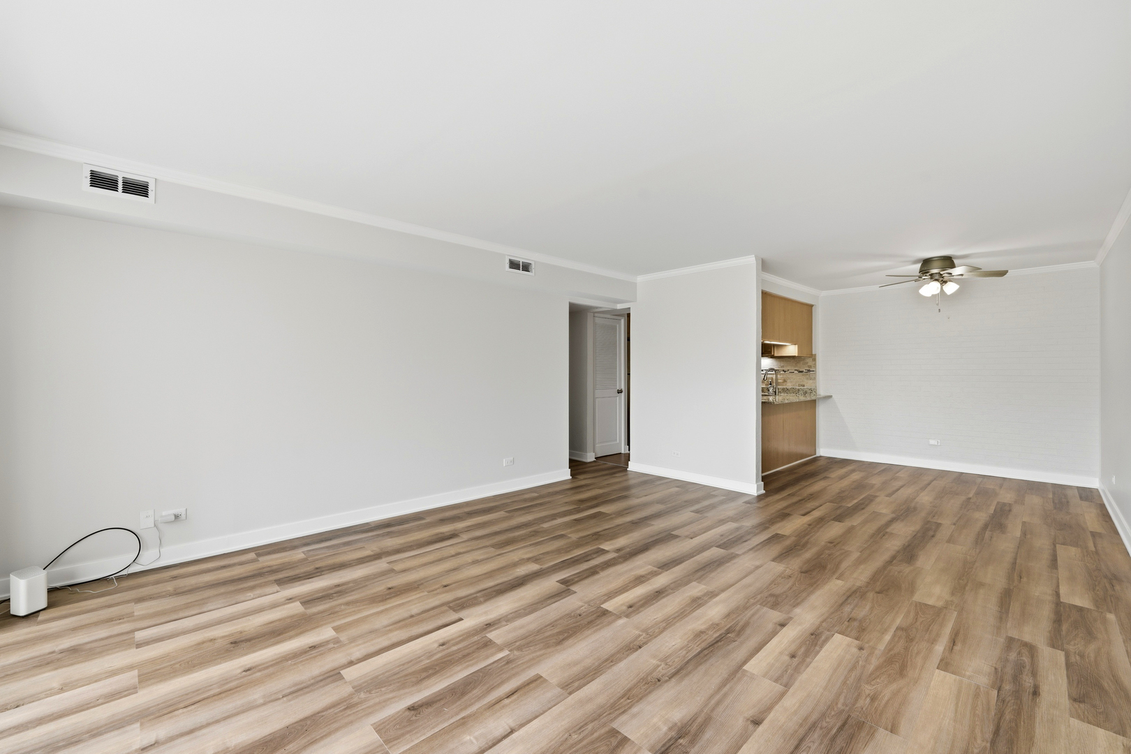 75 6th Avenue 304
