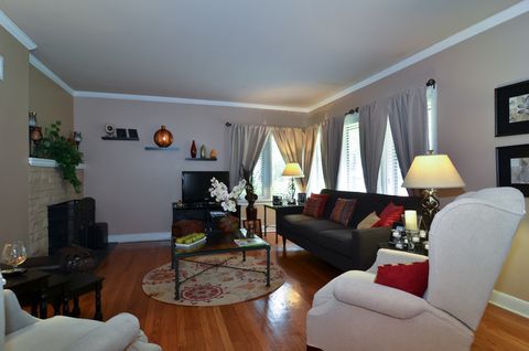 Tiny photo for 7081 N Mason Avenue, Chicago, IL 60646 (MLS # 12526695)