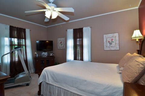 Tiny photo for 7081 N Mason Avenue, Chicago, IL 60646 (MLS # 12526695)