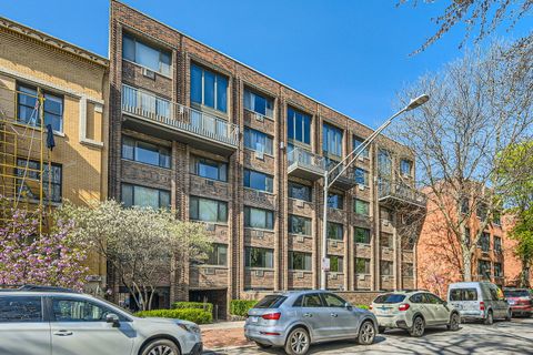 644 W Arlington Place 2J Chicago IL 60614