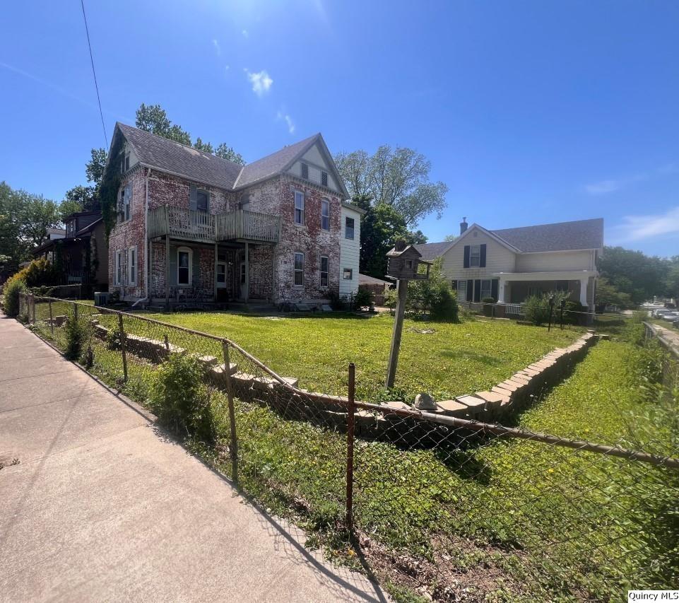 1030 Washington