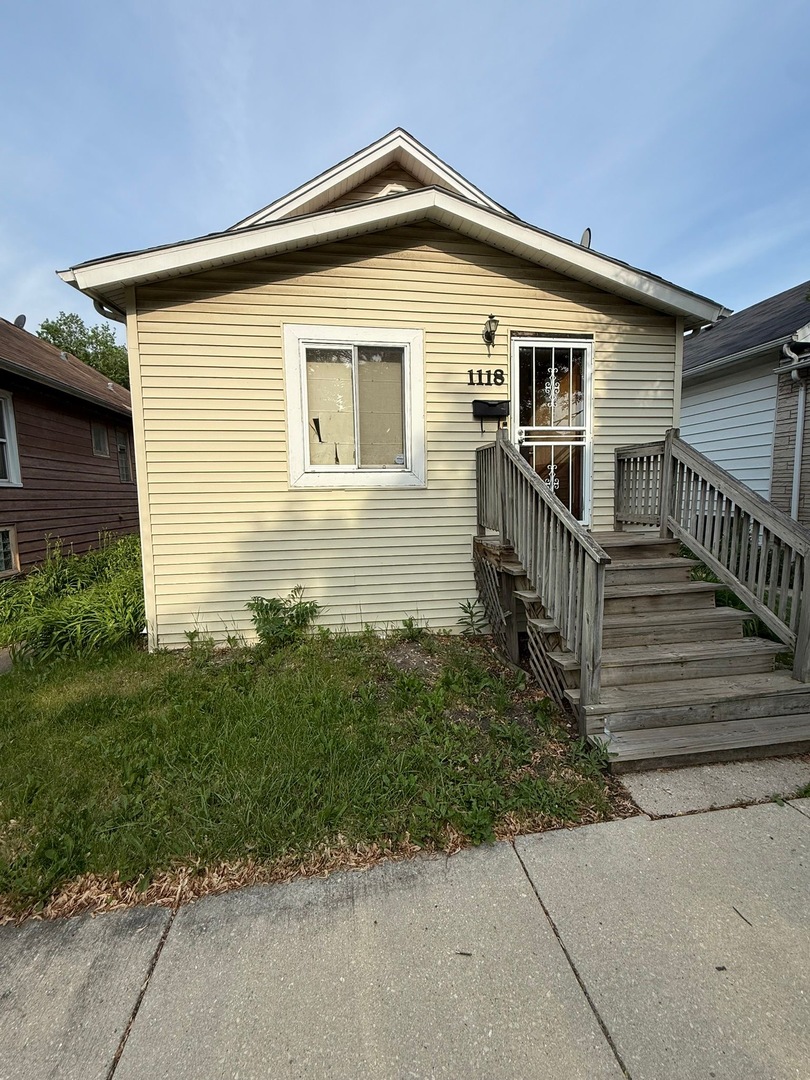1118 N Monitor Avenue