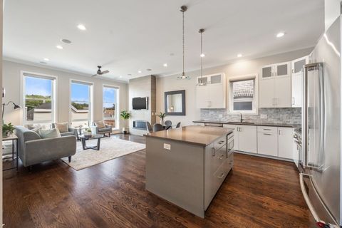 Tiny photo for 3035 W Belmont Avenue #3E, Chicago, IL 60618 (MLS # 12488823)