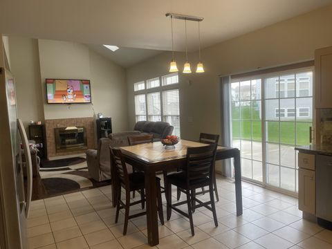 Tiny photo for 20414 GLEN VISTA Lane, Crest Hill, IL 60403 (MLS # 12626166)