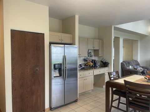 Tiny photo for 20414 GLEN VISTA Lane, Crest Hill, IL 60403 (MLS # 12626166)