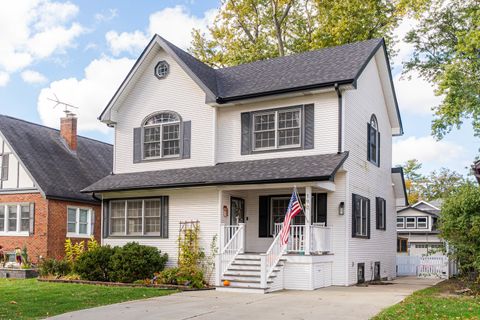 Tiny photo for 190 S Grace Street, Lombard, IL 60148 (MLS # 12518260)