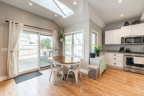 Tiny photo for 190 S Grace Street, Lombard, IL 60148 (MLS # 12518260)