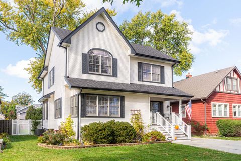 Photo of 190 S Grace Street, Lombard, IL 60148 (MLS # 12518260)