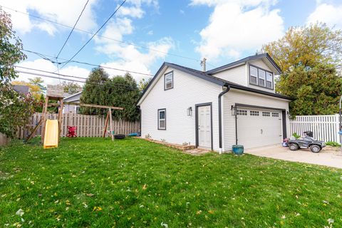 Tiny photo for 190 S Grace Street, Lombard, IL 60148 (MLS # 12518260)