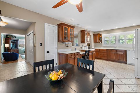 Tiny photo for 1714 PARK Drive, Schaumburg, IL 60194 (MLS # 12604409)