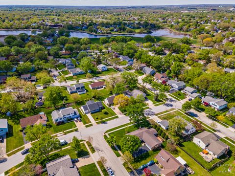 Tiny photo for 1714 PARK Drive, Schaumburg, IL 60194 (MLS # 12604409)