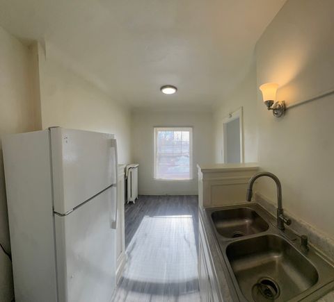 Tiny photo for 3302 Kenilworth Avenue #308, Berwyn, IL 60402 (MLS # 12539325)