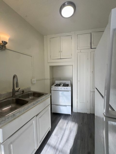 Tiny photo for 3302 Kenilworth Avenue #308, Berwyn, IL 60402 (MLS # 12539325)