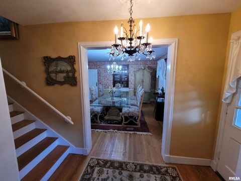 Tiny photo for 321 W Boone Street, Salem, IL 62881 (MLS # EB460090)