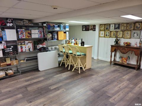 Tiny photo for 321 W Boone Street, Salem, IL 62881 (MLS # EB460090)