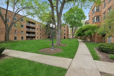 Tiny photo for 4939 N Wolcott Avenue #1A, Chicago, IL 60640 (MLS # 12660609)