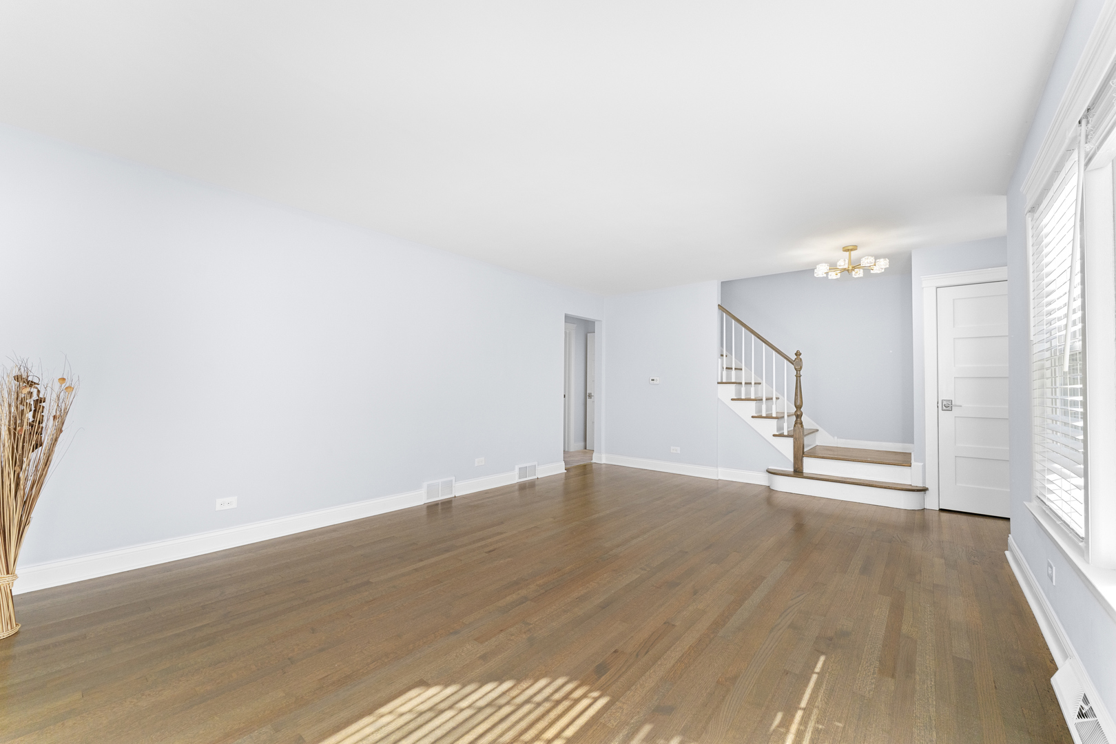 716 N Western Avenue