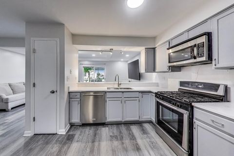 Tiny photo for 802 N Tamarac Boulevard, Addison, IL 60101 (MLS # 12487800)