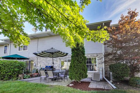 Tiny photo for 802 N Tamarac Boulevard, Addison, IL 60101 (MLS # 12487800)