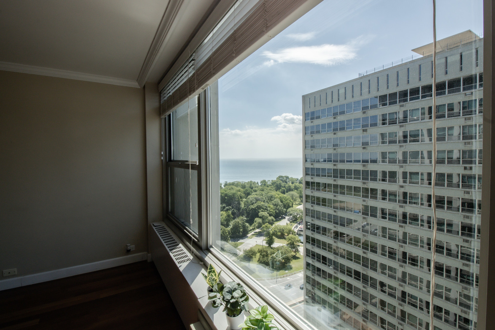 3600 N Lake Shore Drive 2307