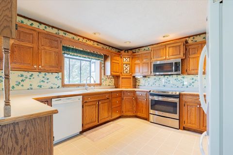 Tiny photo for 21389 N 2875 Road E, Lexington, IL 61753 (MLS # 12586179)