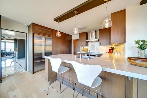 Tiny photo for 1555 N Astor Street #21W, Chicago, IL 60610 (MLS # 12585034)