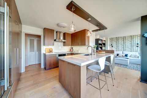 Tiny photo for 1555 N Astor Street #21W, Chicago, IL 60610 (MLS # 12585034)