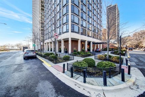 Tiny photo for 1555 N Astor Street #21W, Chicago, IL 60610 (MLS # 12585034)