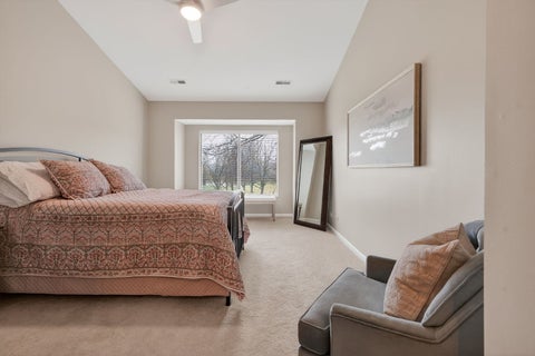 Tiny photo for 962 Shoreline Road #898, Lake Barrington, IL 60010 (MLS # 12760227)