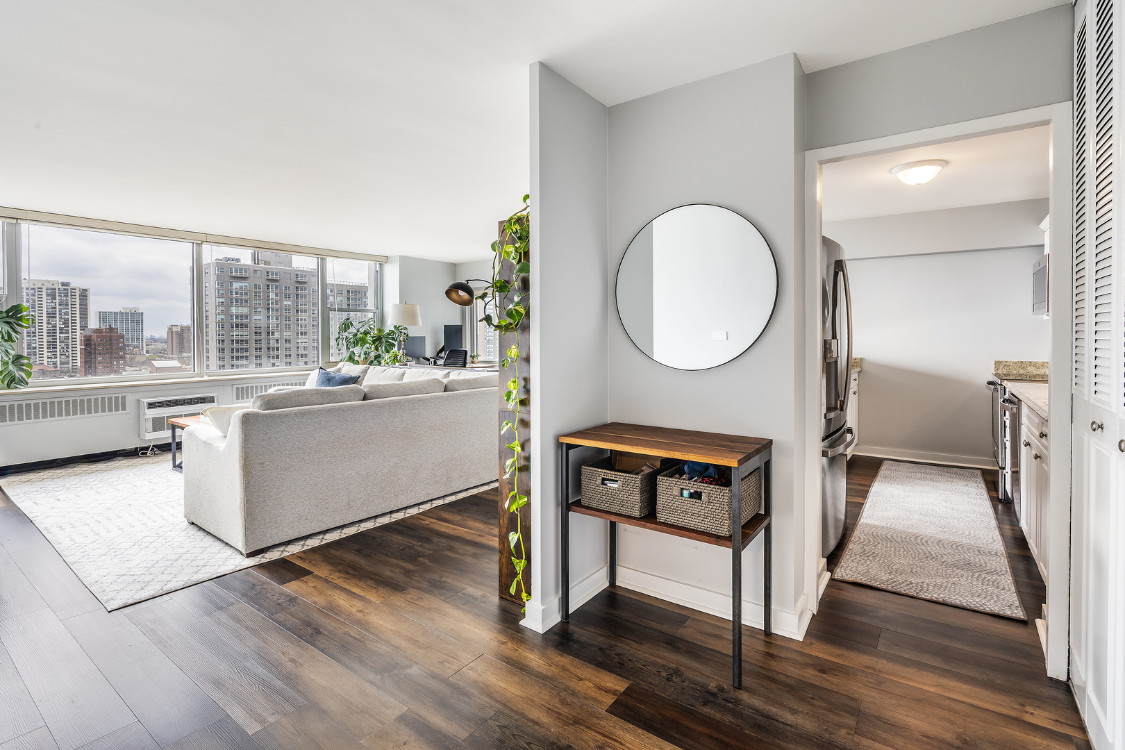 4250 N Marine Drive 1508