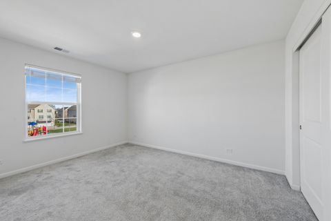 Tiny photo for 511 Cimmaron Circle, Crystal Lake, IL 60012 (MLS # 12604336)