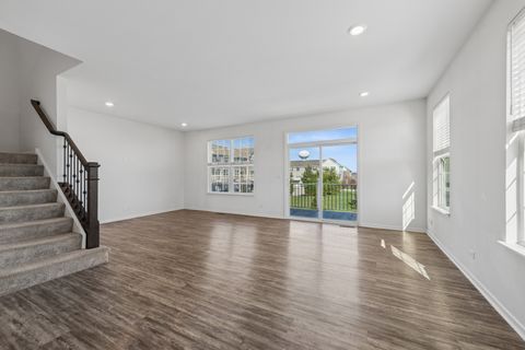 Tiny photo for 511 Cimmaron Circle, Crystal Lake, IL 60012 (MLS # 12604336)