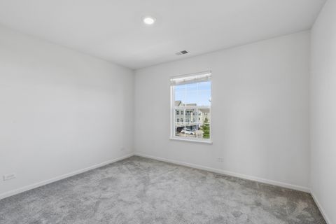 Tiny photo for 511 Cimmaron Circle, Crystal Lake, IL 60012 (MLS # 12604336)